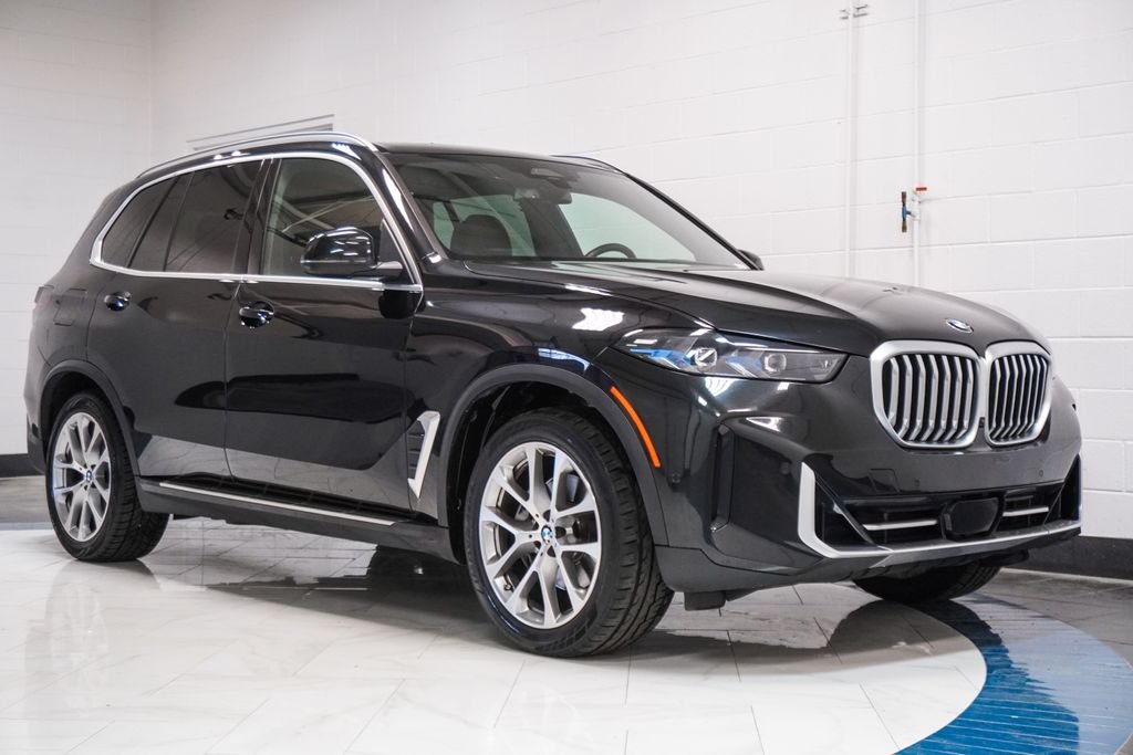 Used 2024 Black BMW xDrive40i image 5