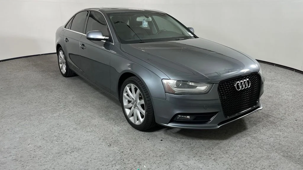 2013 Audi A4 2.0T quattro tiptronic Premium's photo