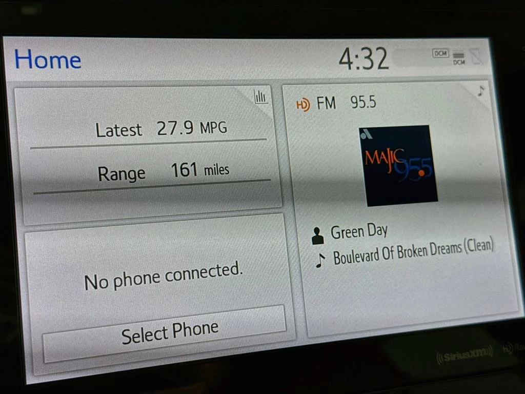 Used 2021 Gray Toyota XLE image 17