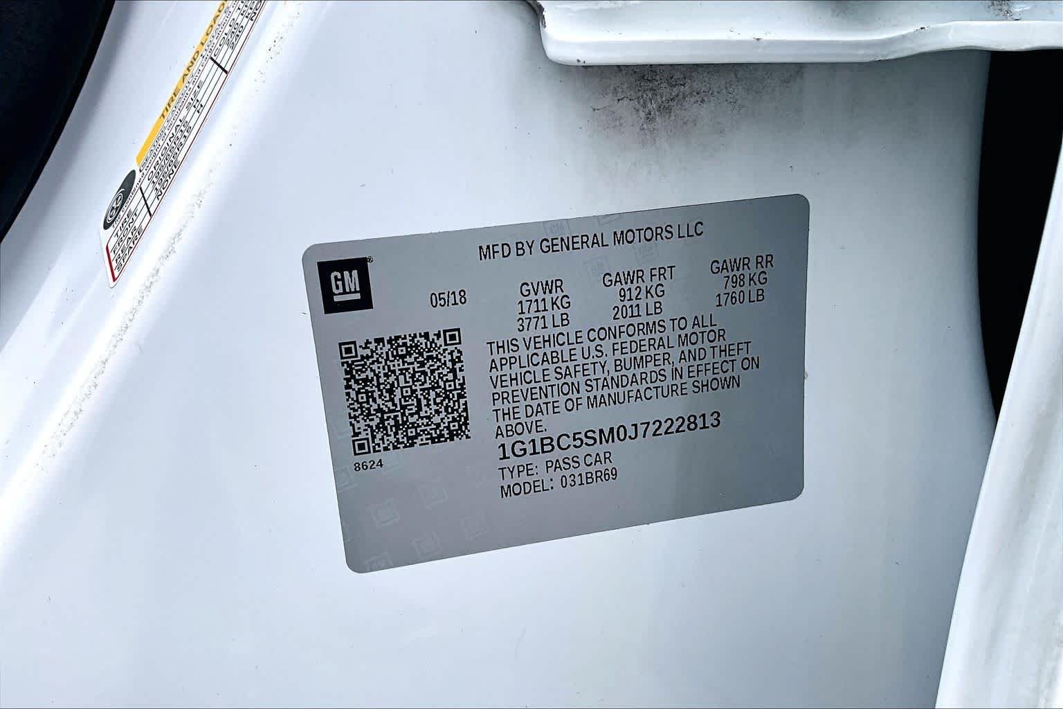 Used 2018 Summit White Chevrolet LS image 34