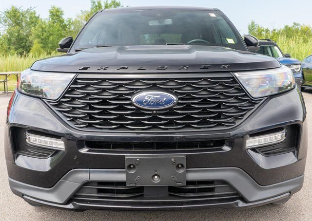 Used 2022 Black Ford ST-Line image 3