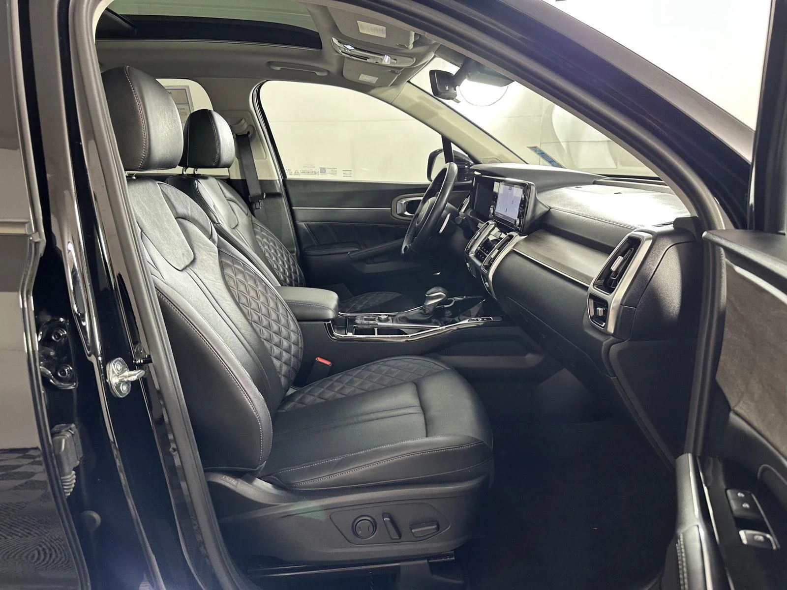 Used 2023 Ebony Black Kia X-Line SX Prestige image 31