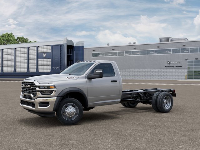 2026 RAM 5500 Chassis TRADESMAN
