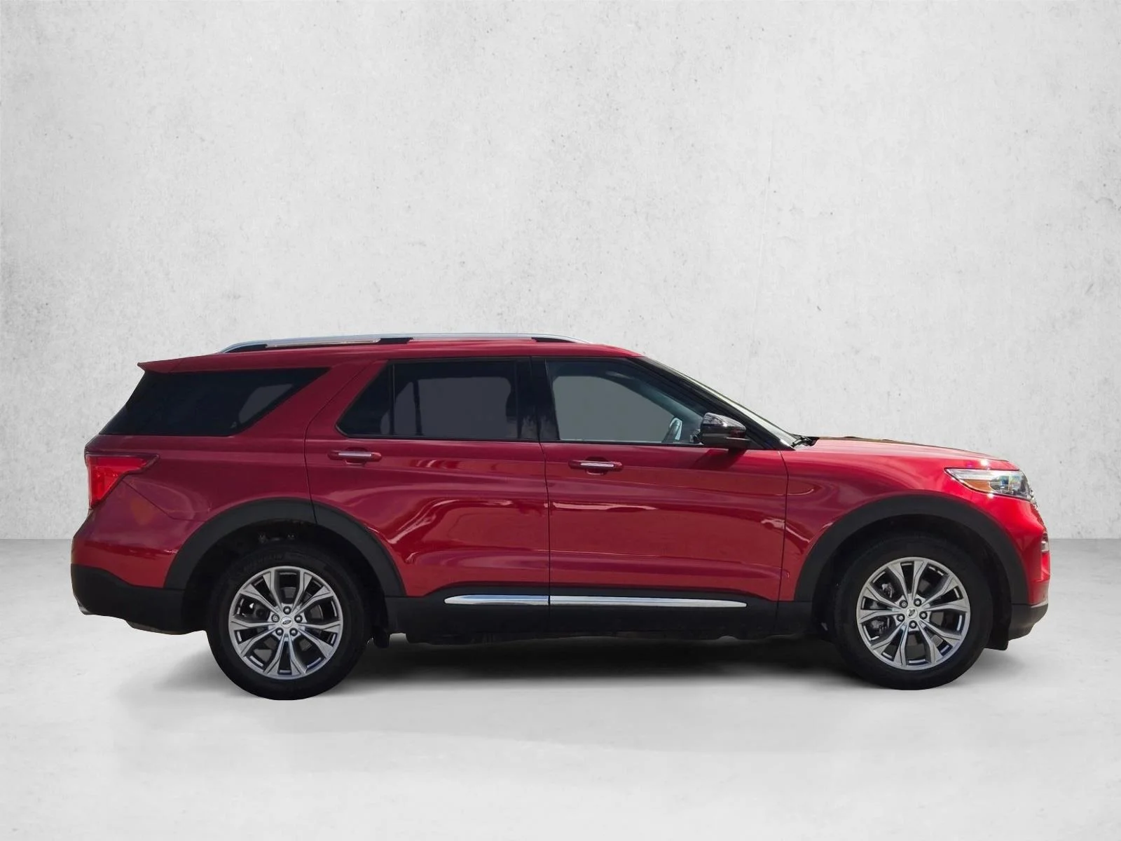 Used 2021 Rapid Red Metallic Tinted Clearcoat Ford Limited image 4