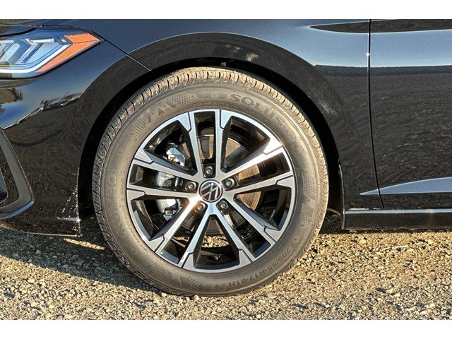 New 2026 Deep Black Pearl Volkswagen 1.5T Sport image 23