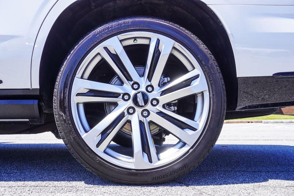 Used 2025 White Cadillac Sport image 42