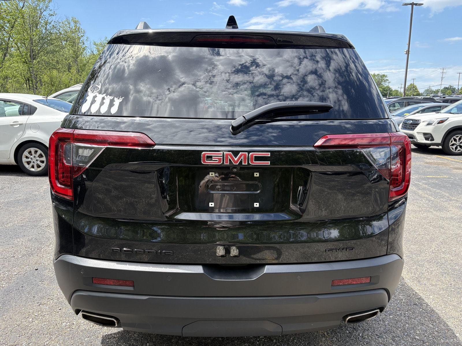 Used 2022 Ebony Twilight Metallic GMC SLT image 13