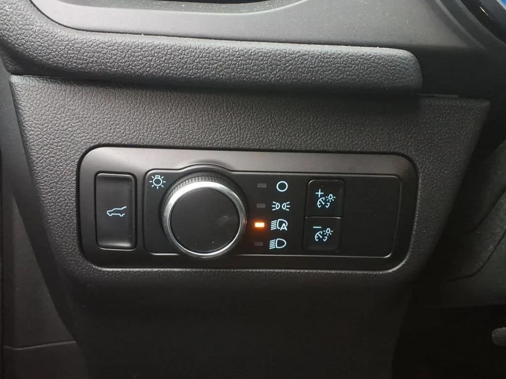 Certified Used 2024 Gray Metallic Ford ST-Line image 18