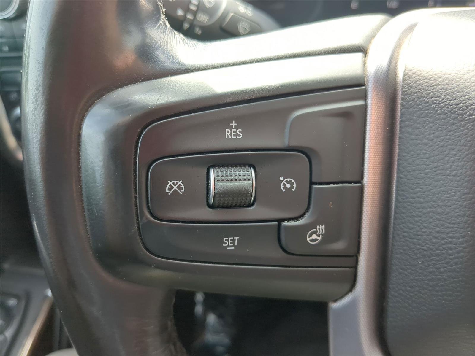 Used 2021 Summit White GMC SLE image 16