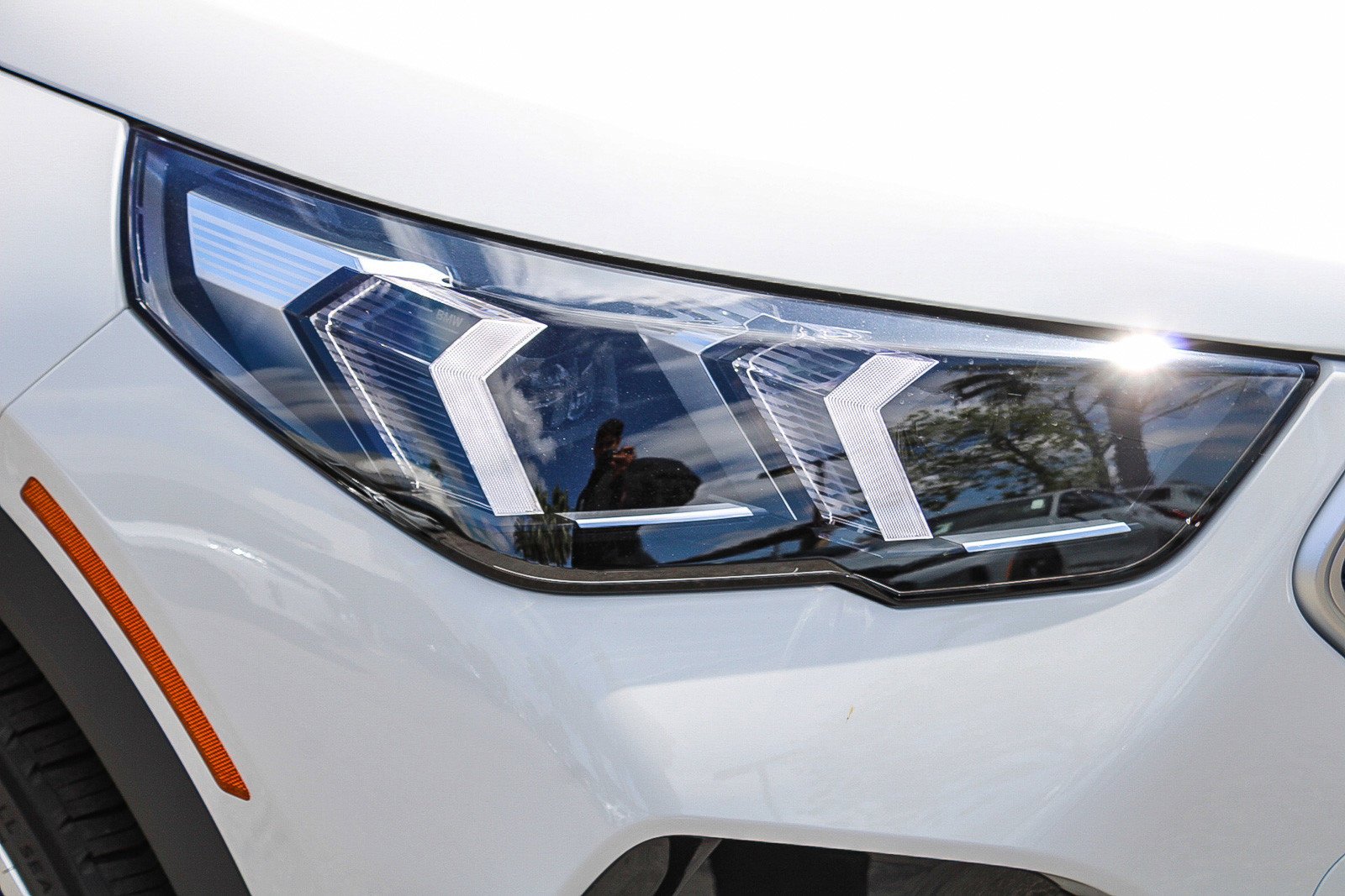 New 2026 Alpine White BMW xDrive28i image 8