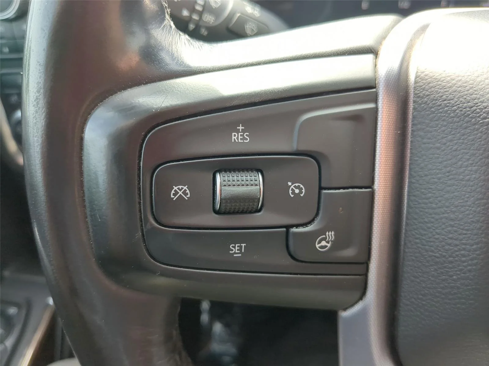 Used 2021 Summit White GMC SLE image 16