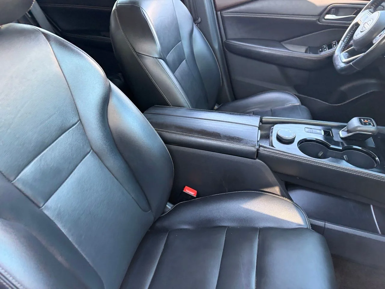Used 2023 Super Black Nissan SL image 10