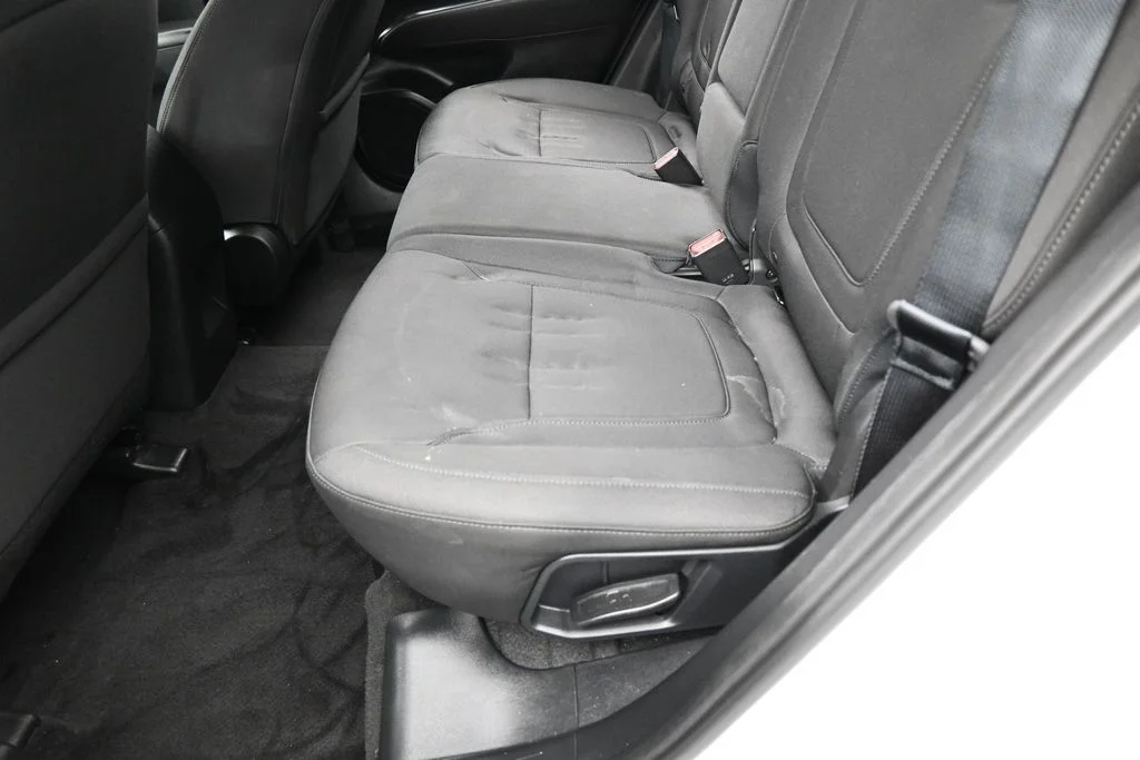 Used 2024 White Pearl Hyundai SE image 29