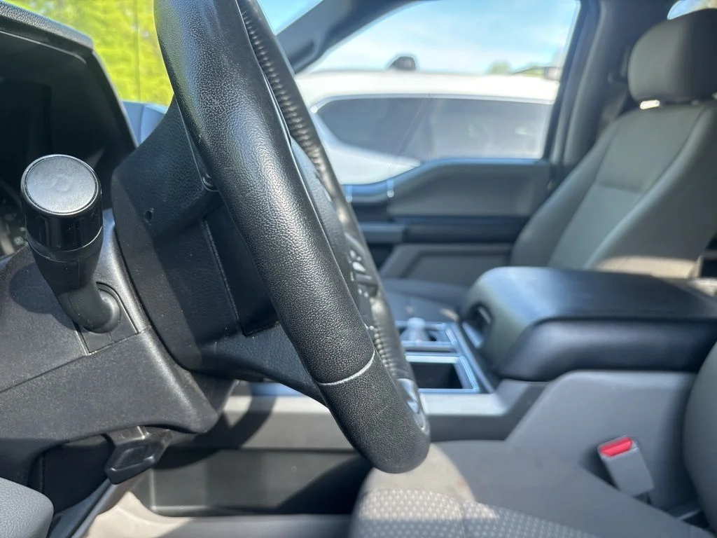 Used 2017 Silver Ford XLT image 18