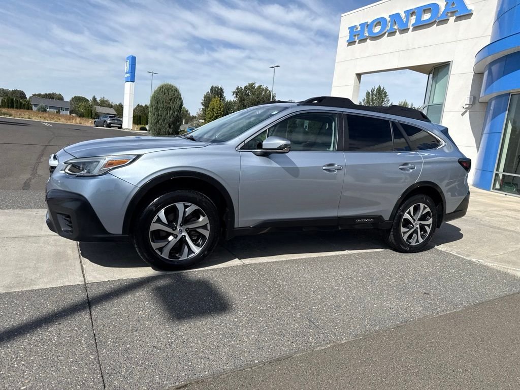 Used 2020 Ice Silver Metallic Subaru Limited image 14