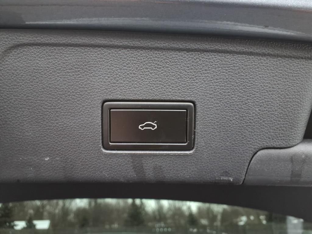 2020 VOLKSWAGEN ATLAS CROSS SPORT - Image 31