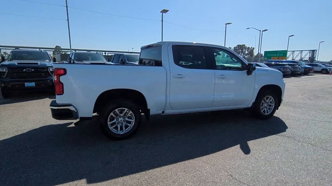 Used 2021 SUMMIT WHITE Chevrolet LT image 8