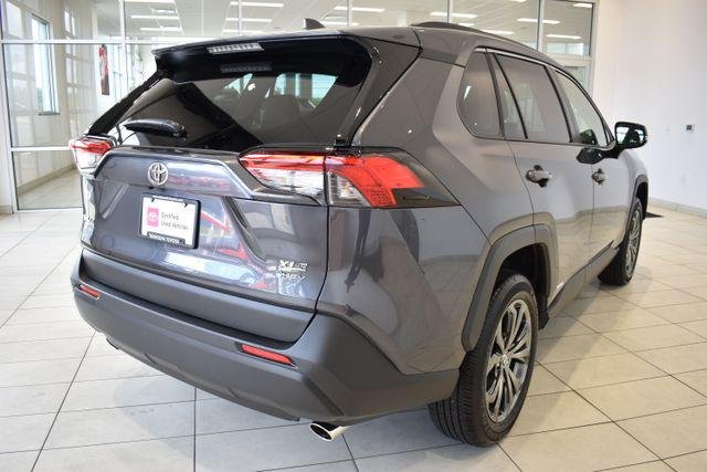 Certified Used 2025 MAGNETIC GRAY MET. Toyota  image 10