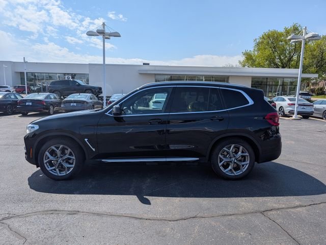 2021 BMW X3 xDrive30e's photo