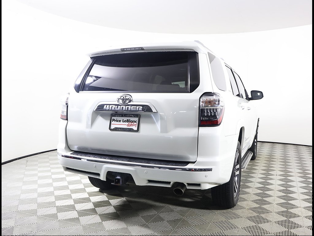 Used 2017 Blizzard Pearl Toyota Limited image 5