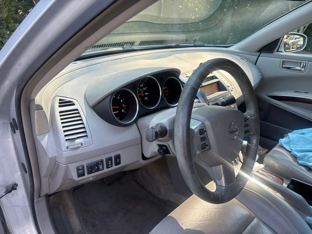 Used 2007 Silver Nissan 3.5 SL image 24