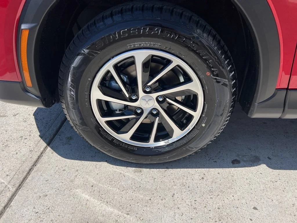 New 2026 Red Mitsubishi ES image 13
