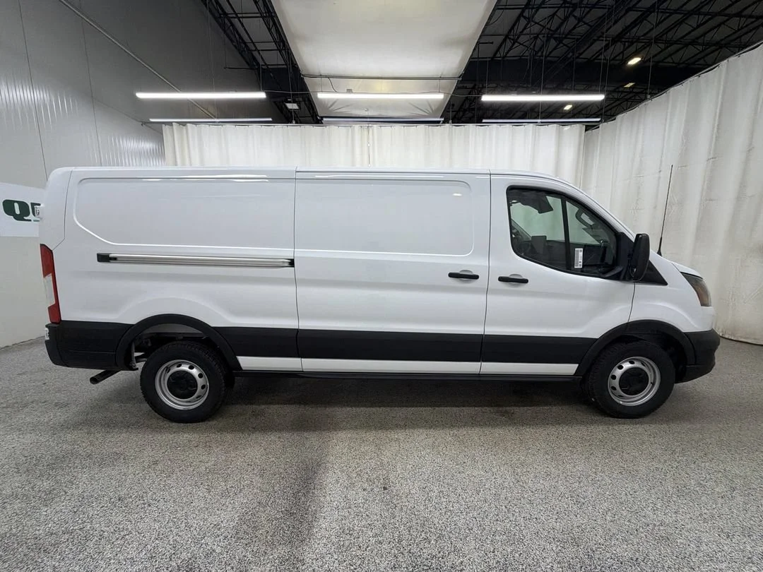 New 2026 Oxford White Ford Cargo Van image 5