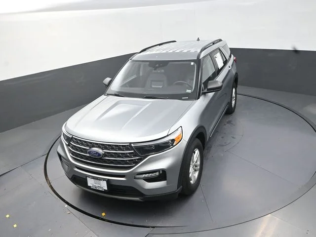 Used 2024 Silver Ford XLT image 13