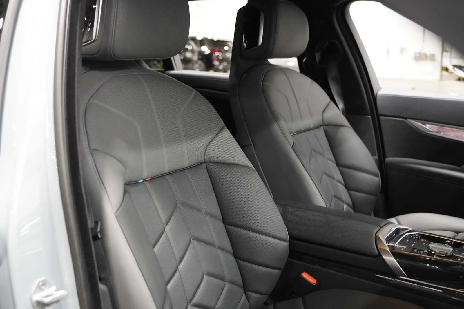 New 2026 Brooklyn Grey Metallic BMW 750e xDrive image 8