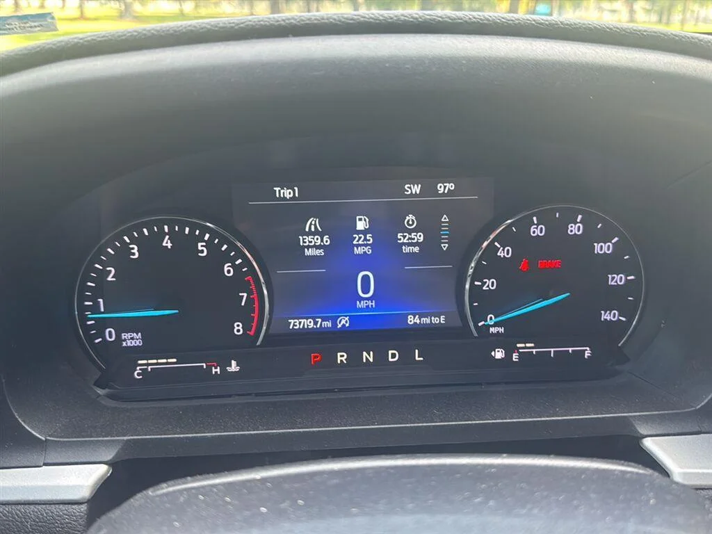 Used 2021 Oxford White Ford XLT image 4