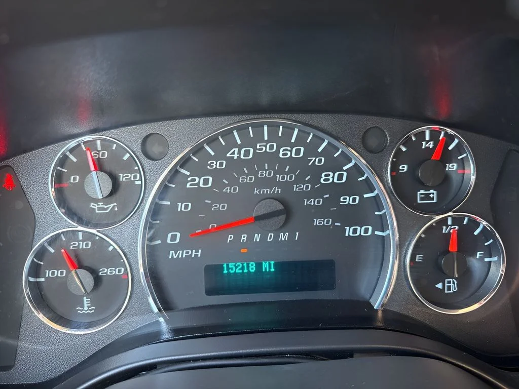 Used 2024 White Chevrolet Work Van image 17