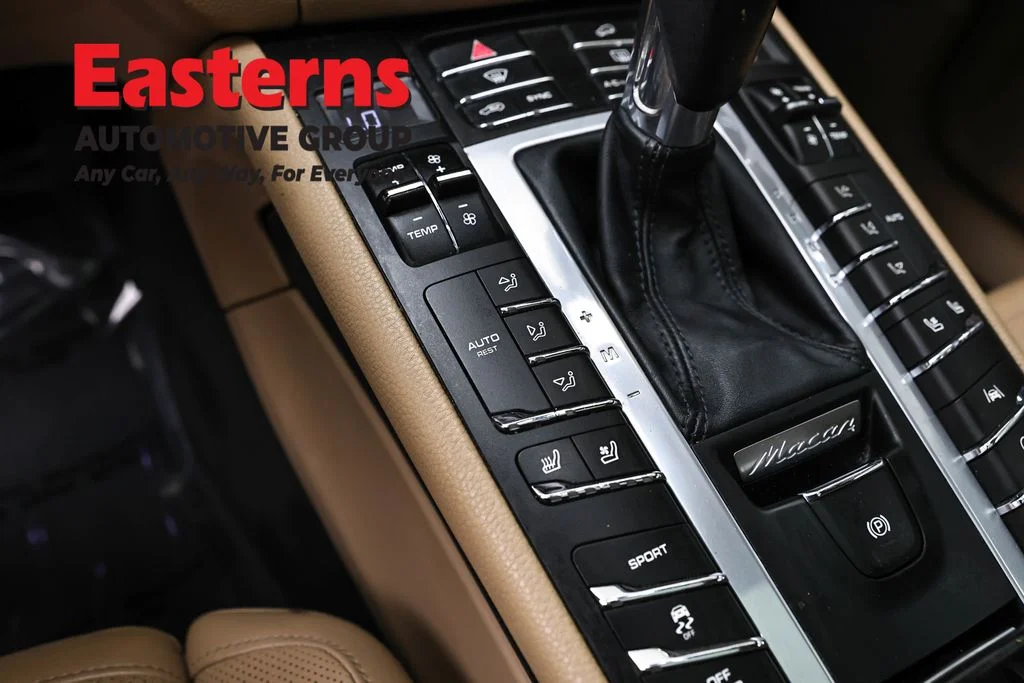 Used 2021 White Porsche Base image 21