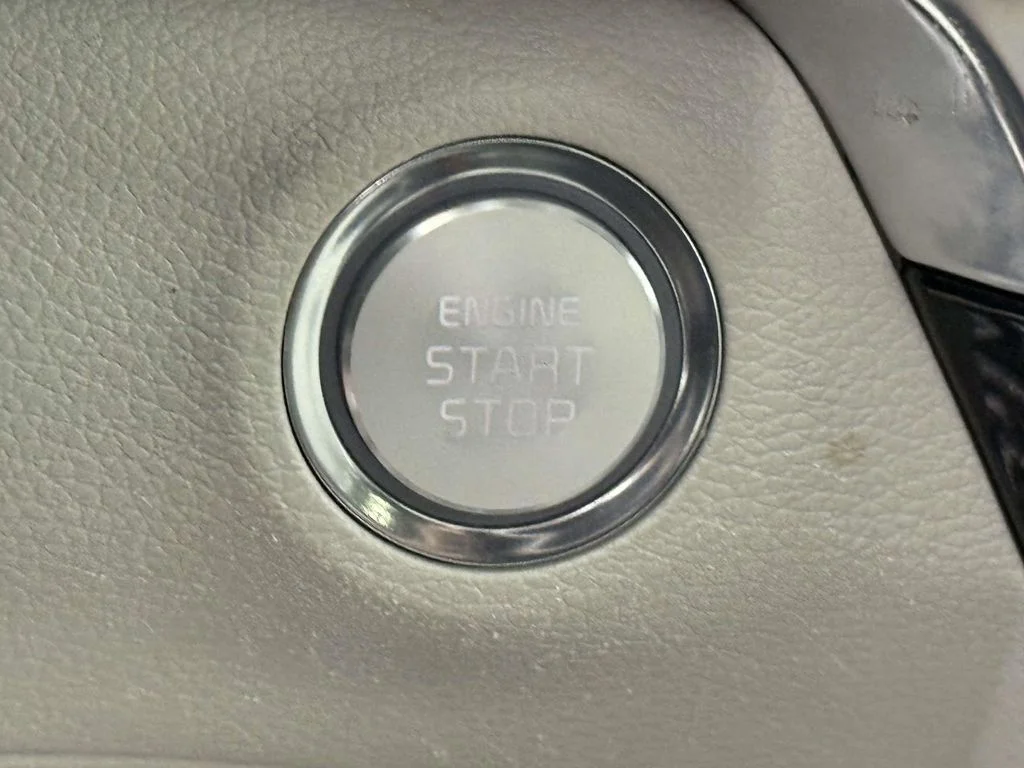 Used 2021 White Kia SX image 25
