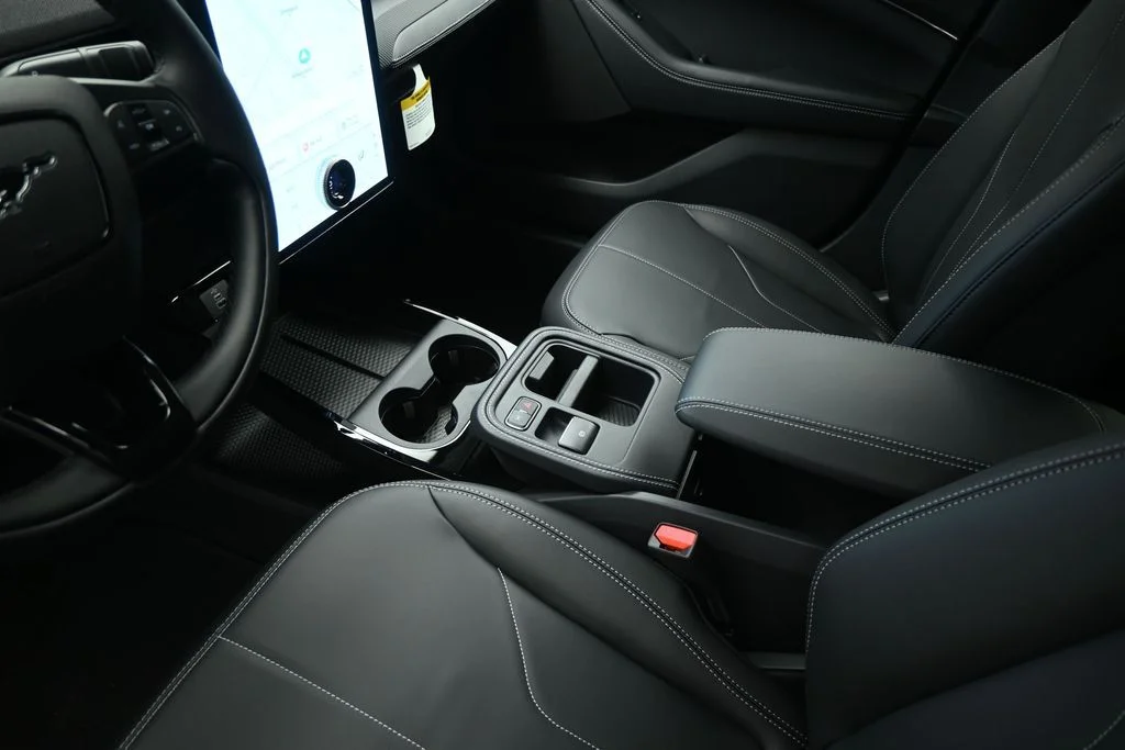 New 2026 Gray Ford Select image 16