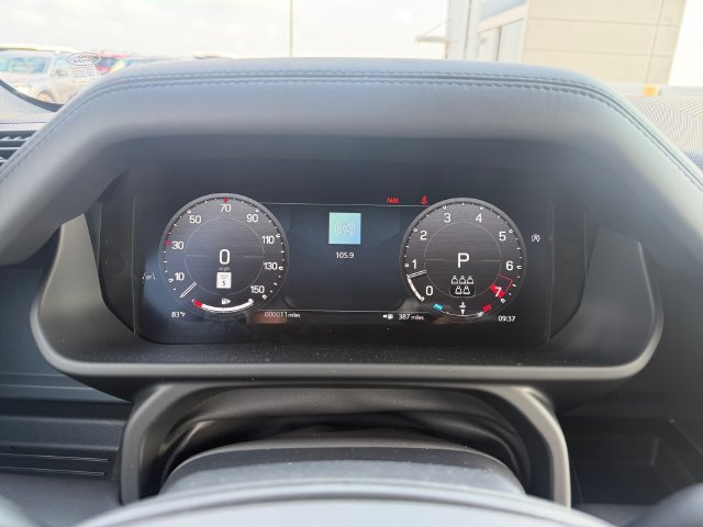 New 2026 Santorini Black Land Rover S image 14