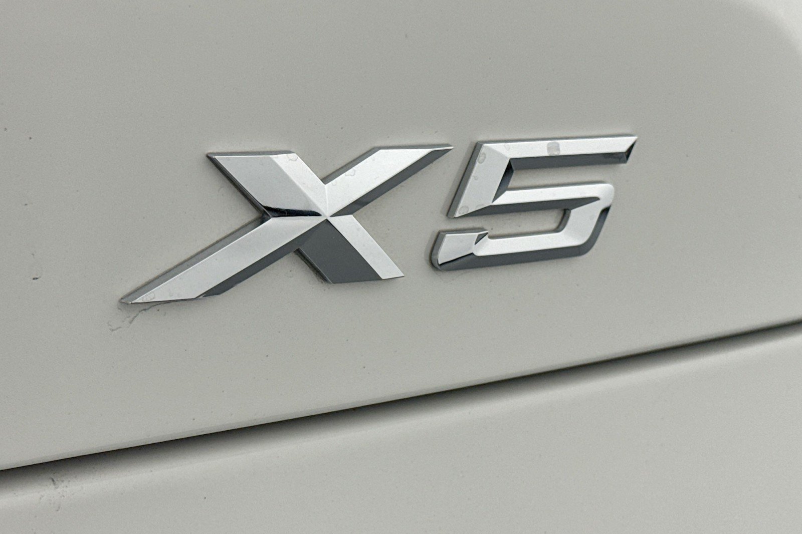 Used 2024 Alpine White BMW xDrive40i image 8