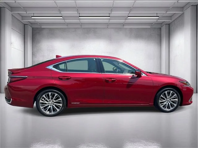 Certified Used 2020 MATADOR RED MICA Lexus 300h image 2