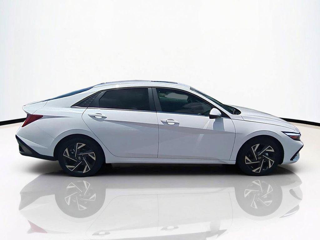 New 2026 White Hyundai Limited image 4