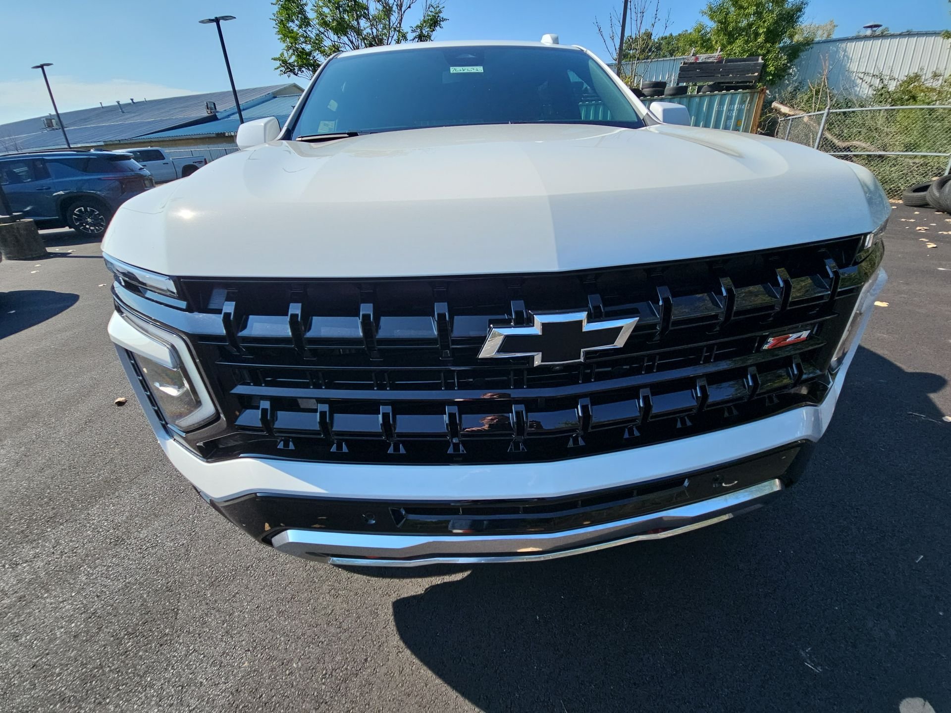 New 2026 Summit White Chevrolet Z71 image 34