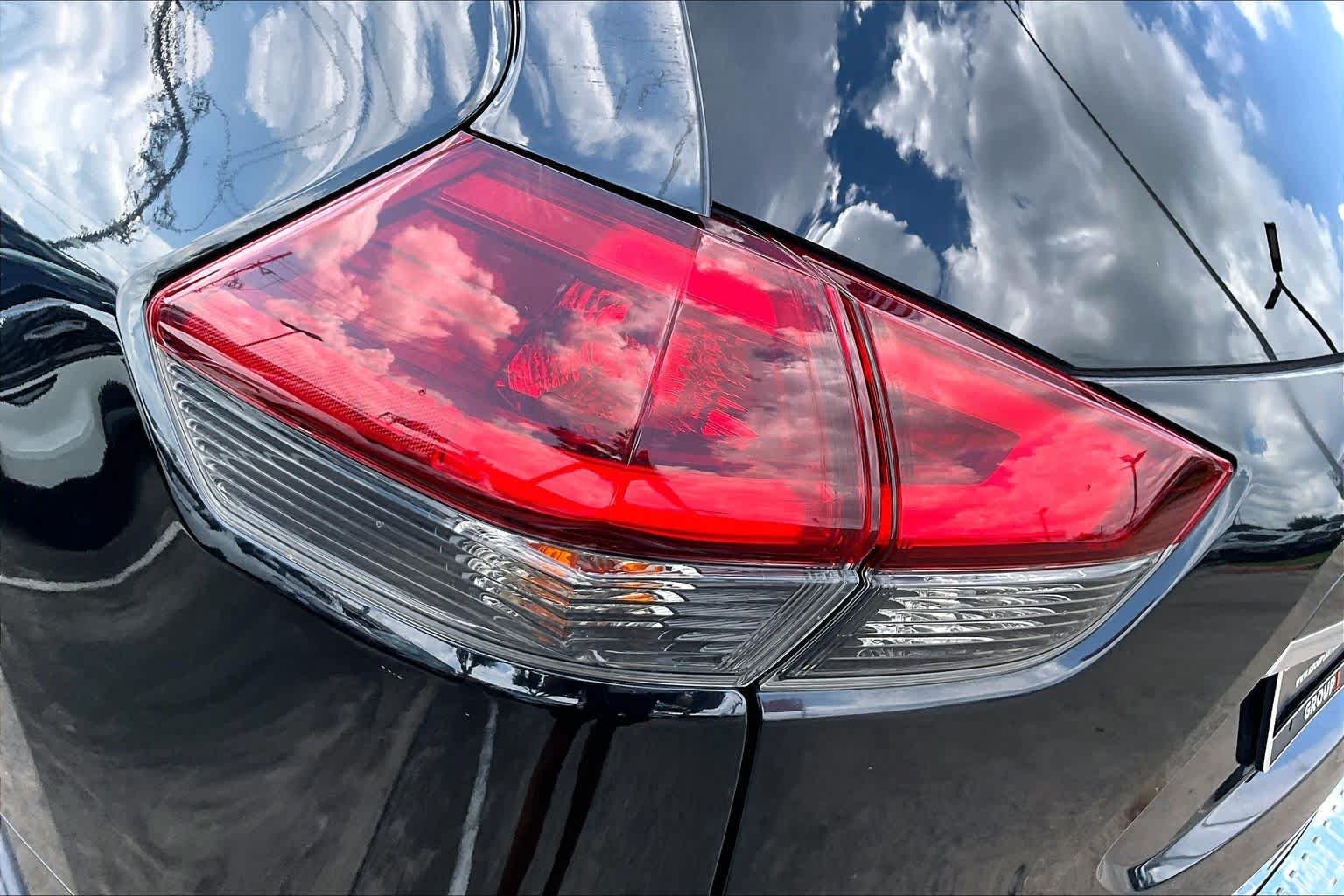 Used 2020 MAGNETIC BLACK Nissan SV image 27