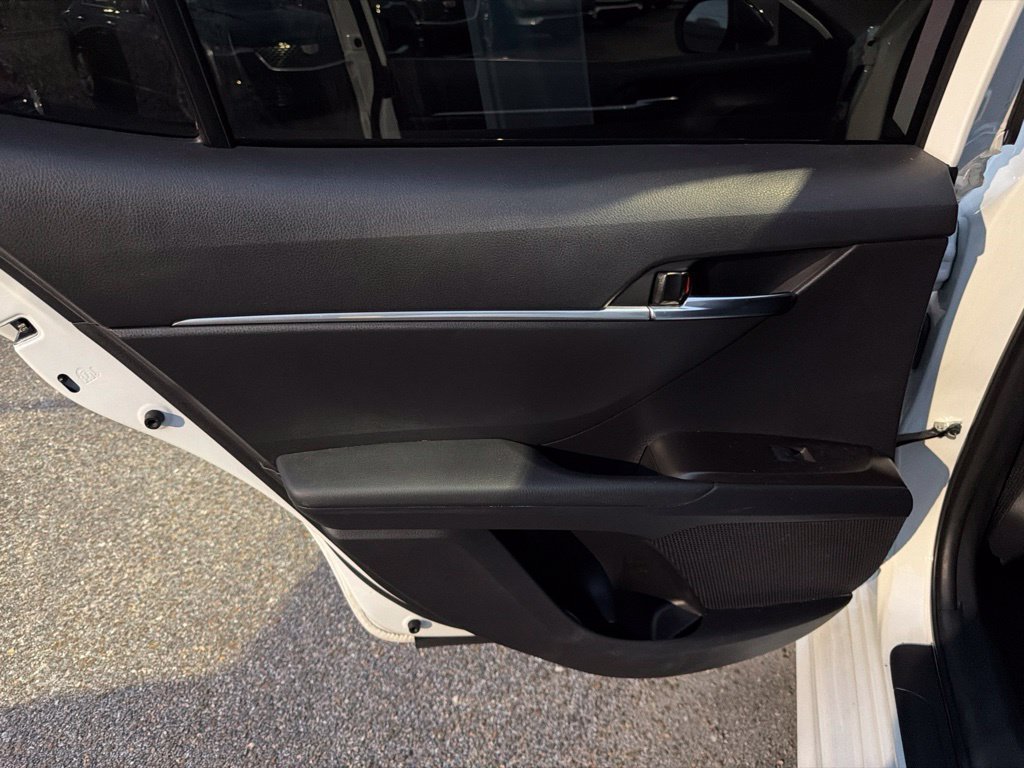 Used 2023 White Toyota SE Nightshade image 11