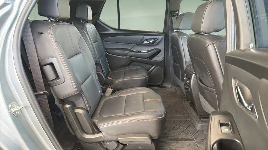 Used 2023 Sterling Gray Chevrolet RS image 17