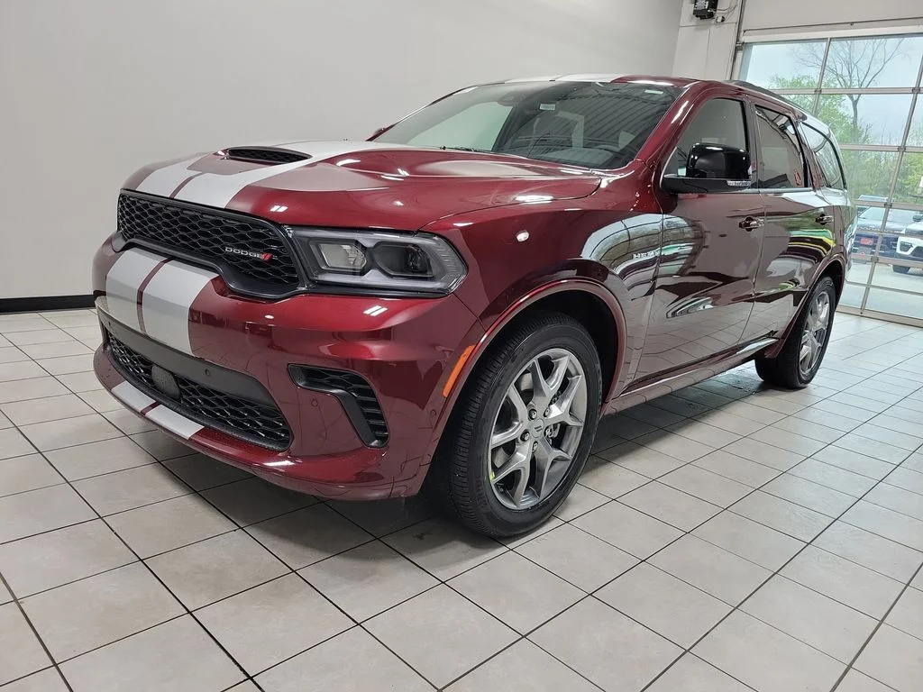 New 2026 Octane Red Pearl-Coat Exterior Paint Dodge GT Plus HEMI V8 image 3