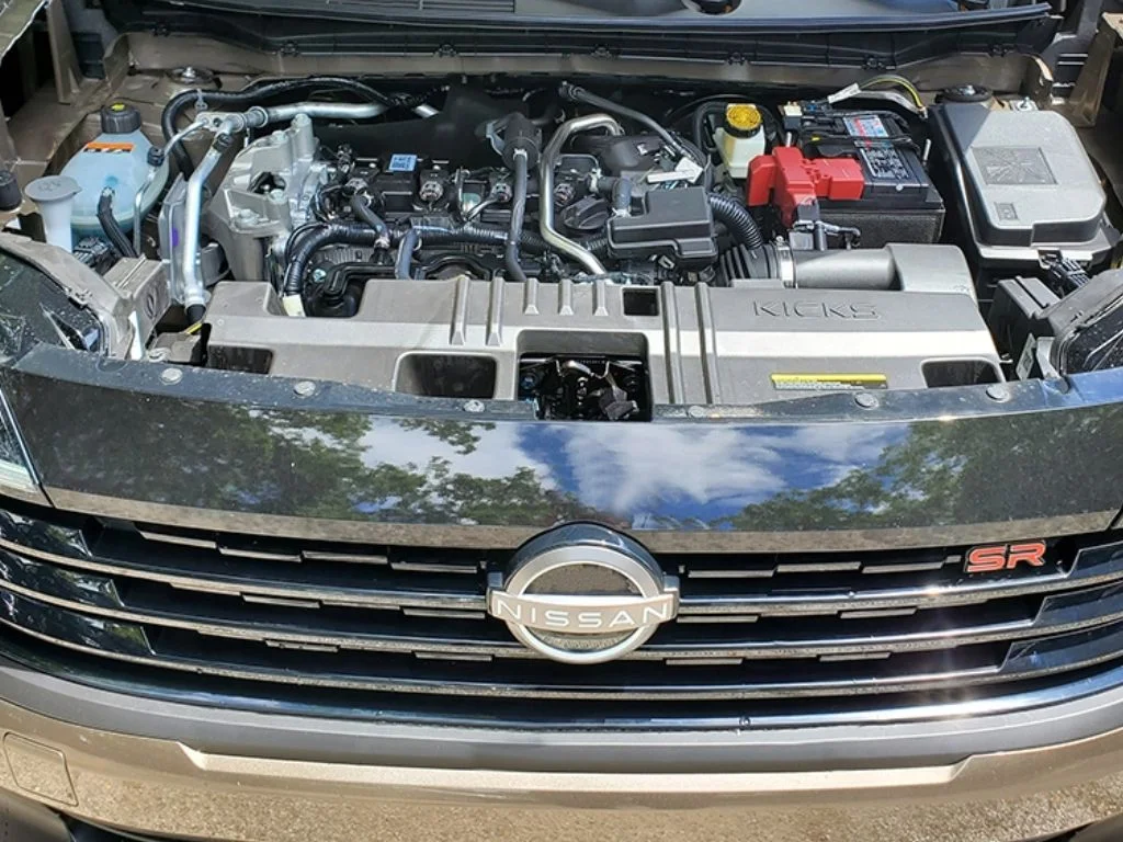 Used 2026 Bronze Metallic Nissan SR image 11