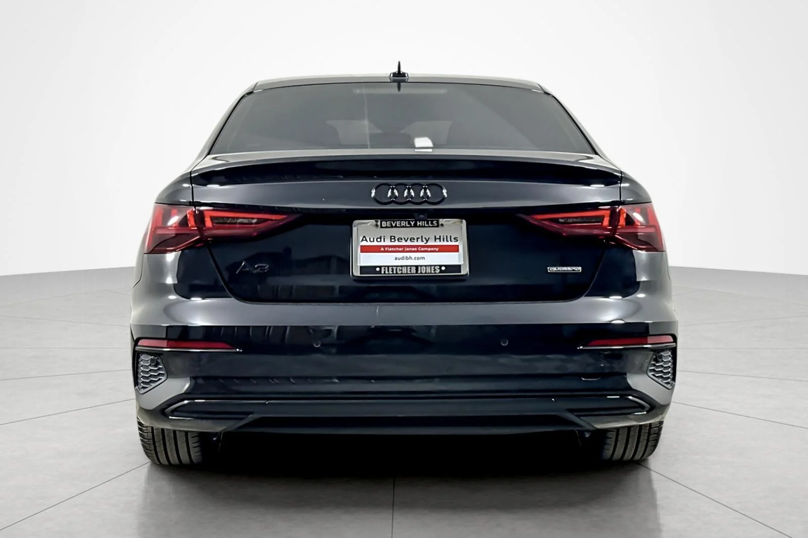 Used 2023 Brilliant Black Audi Premium 40 TFSI quattro image 4