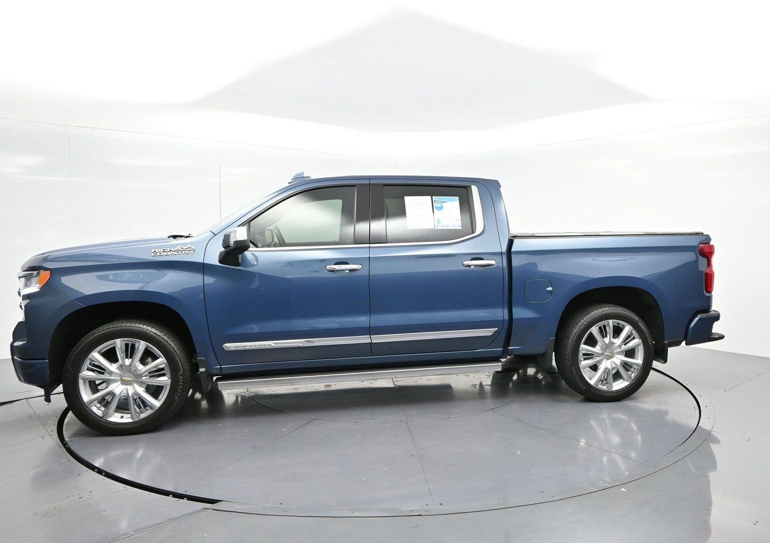 Used 2024 Lakeshore Blue Metallic Chevrolet High Country image 4
