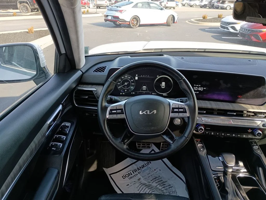 Used 2023 White Kia SX-Prestige image 20