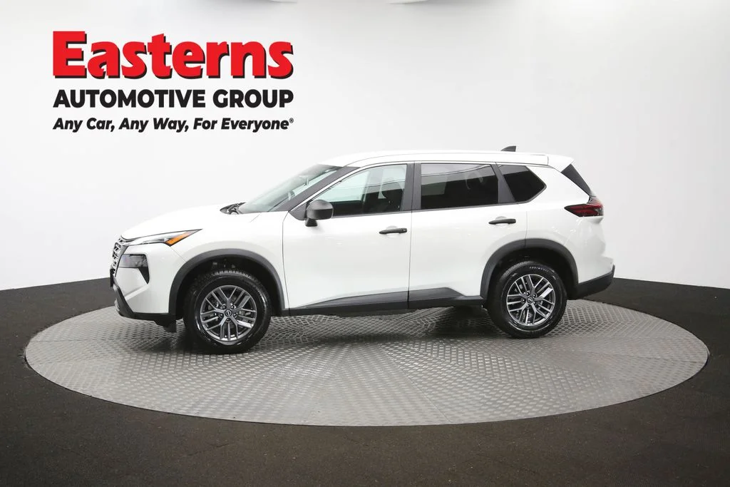 Used 2024 White Nissan S image 59