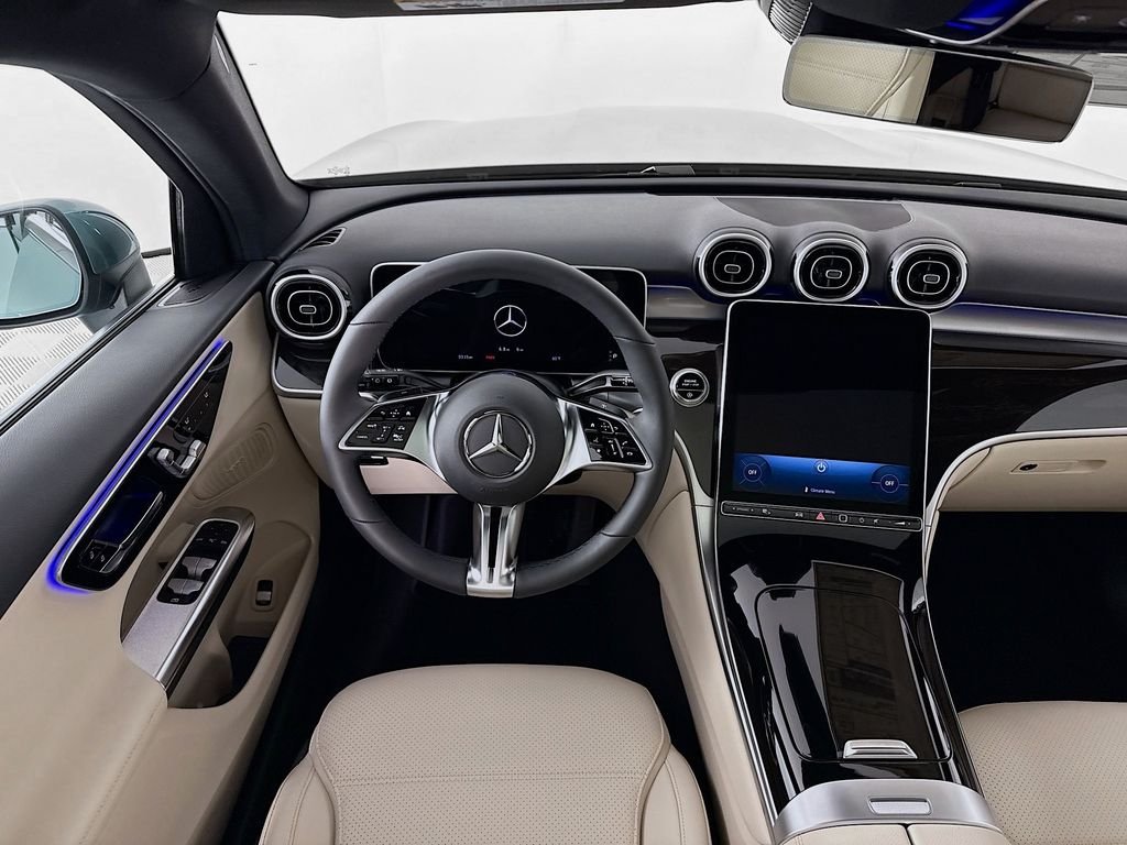 Used 2026 Verde Silver Metallic Mercedes-Benz GLC 300 image 22