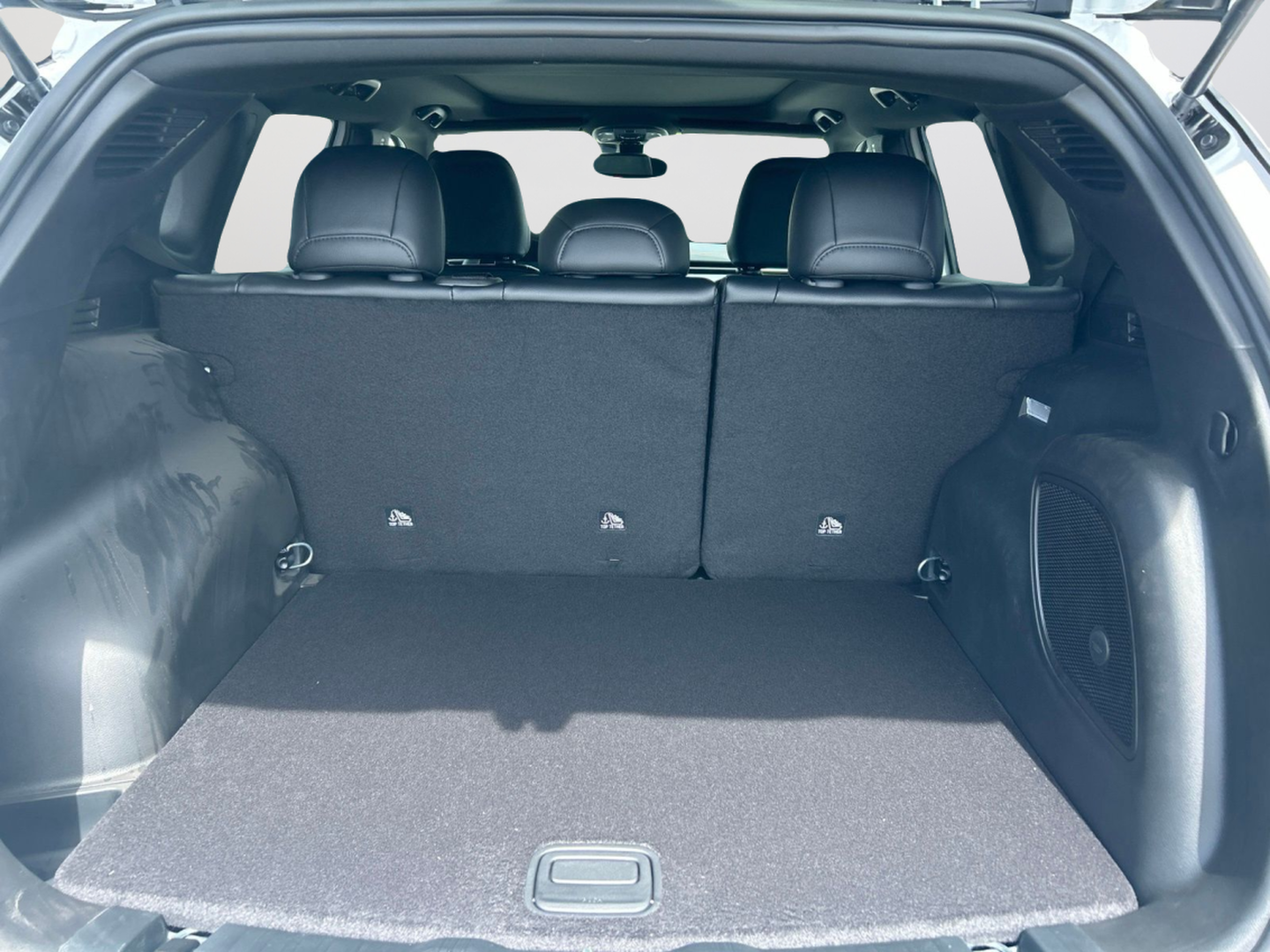 New 2026 Bright White Clearcoat Jeep  image 6